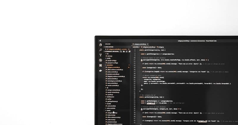 Как Claude AI помогает разобраться в чужом коде за секунды