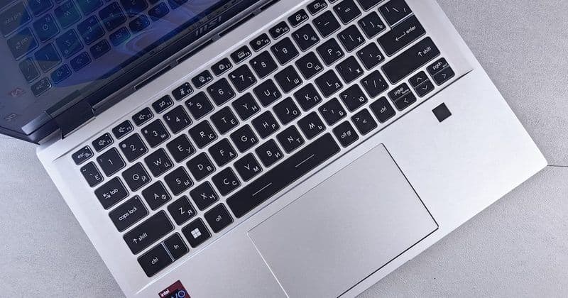 Регулярка в f-строке сломала SSE: как Python запутался в скобках