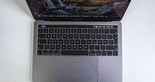 f-строки vs регулярные выражения: коварная битва синтаксиса